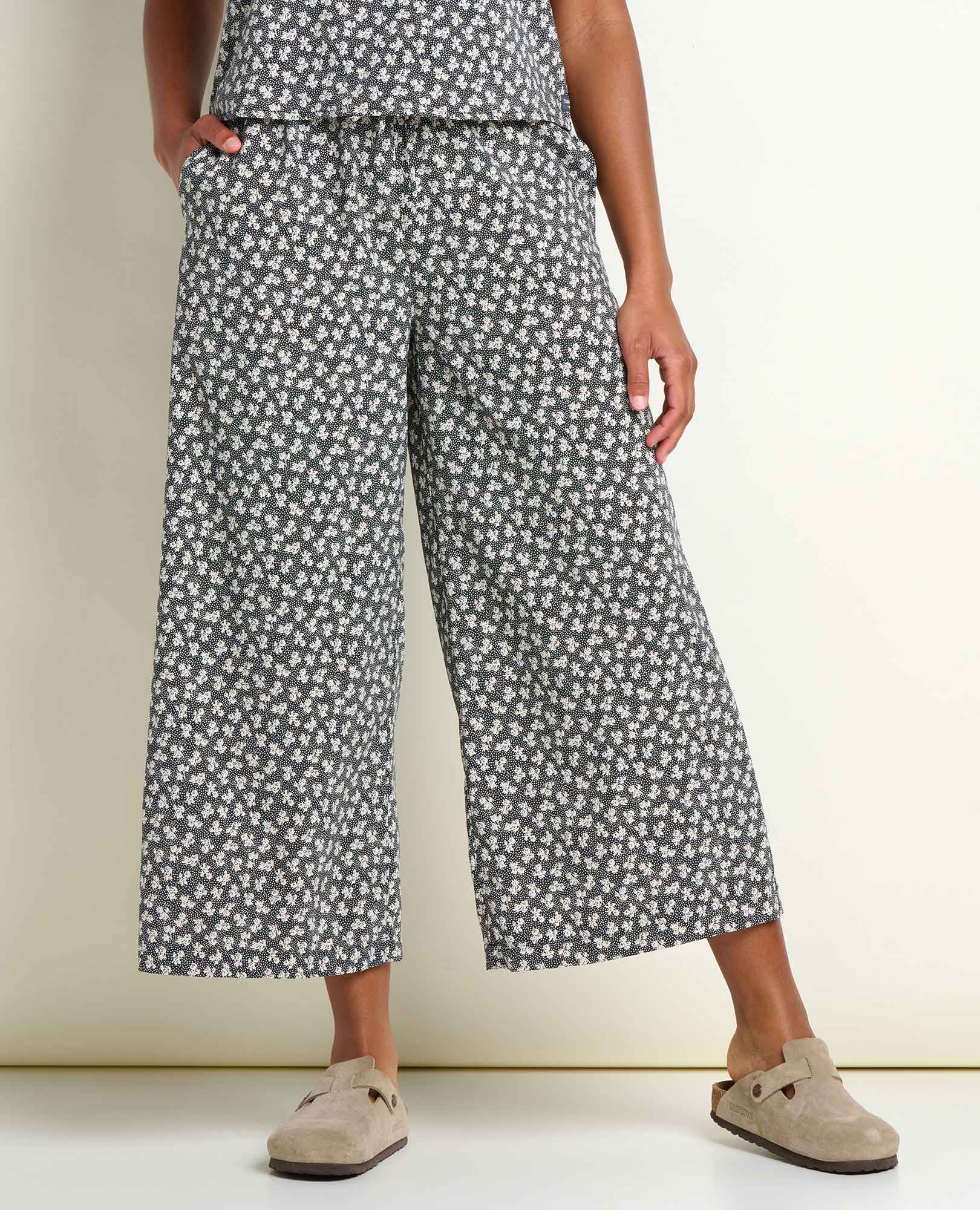 Wide Leg Crop Pant - Black and Salt Print